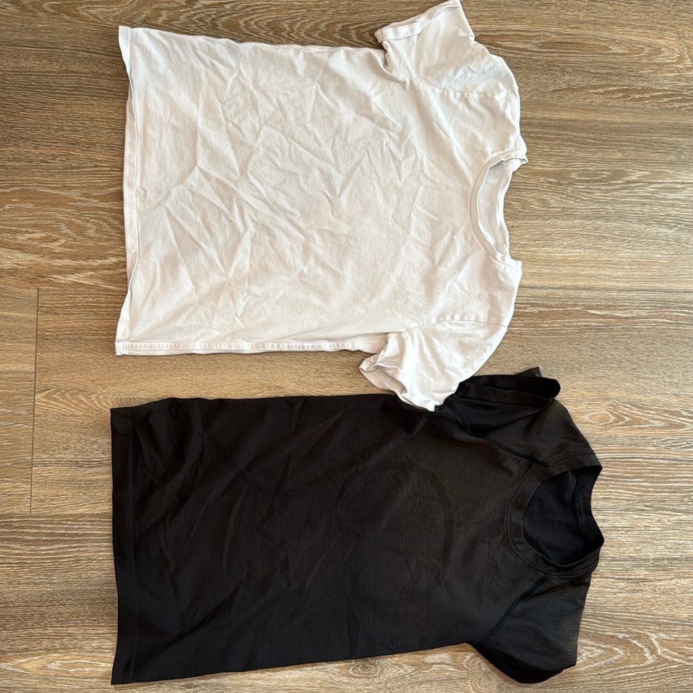 Lululemon tops size 2